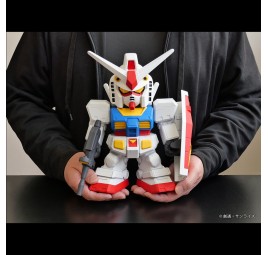 SD RX-78-2 Gundam Jumbofigur – Soft-Vinyl